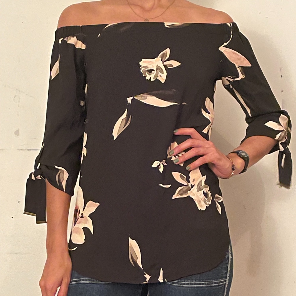 Floral off shoulder blouse